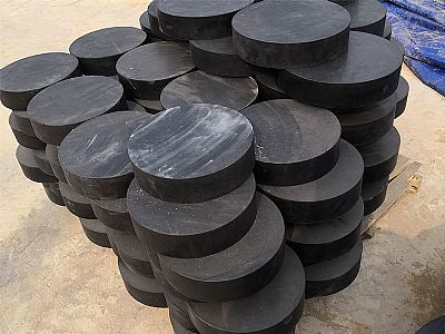 巴宜区板式橡胶支座由若干层橡胶片与薄钢板经加压硫化